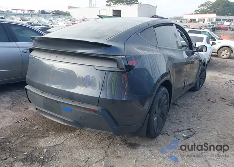 2026 Tesla Model Y Long Range Dual Motor All-Wheel Drive/Long Range Launch Series z USA, uszkodzony, nr VIN 7SAYGDEE6TA396967